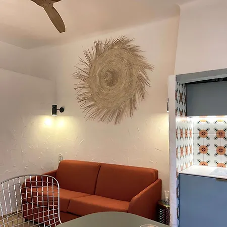 Sevo L L Shellter * Saint-Tropez